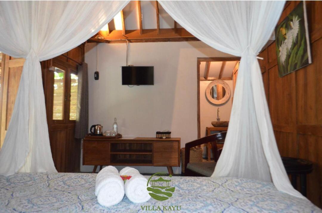 Villa Kayu ยอกยาการ์ตา ภายนอก รูปภาพ