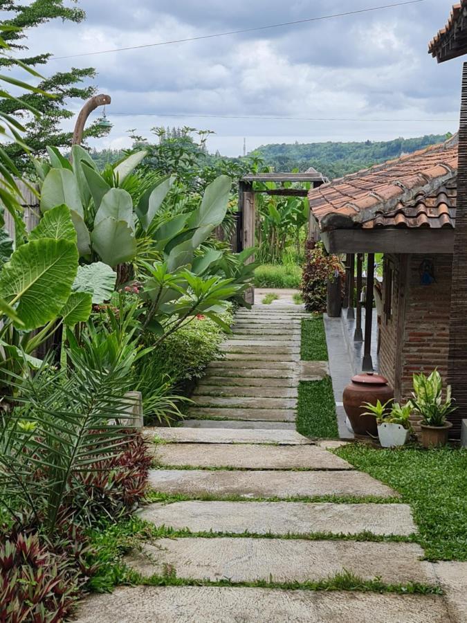 Villa Kayu ยอกยาการ์ตา ภายนอก รูปภาพ
